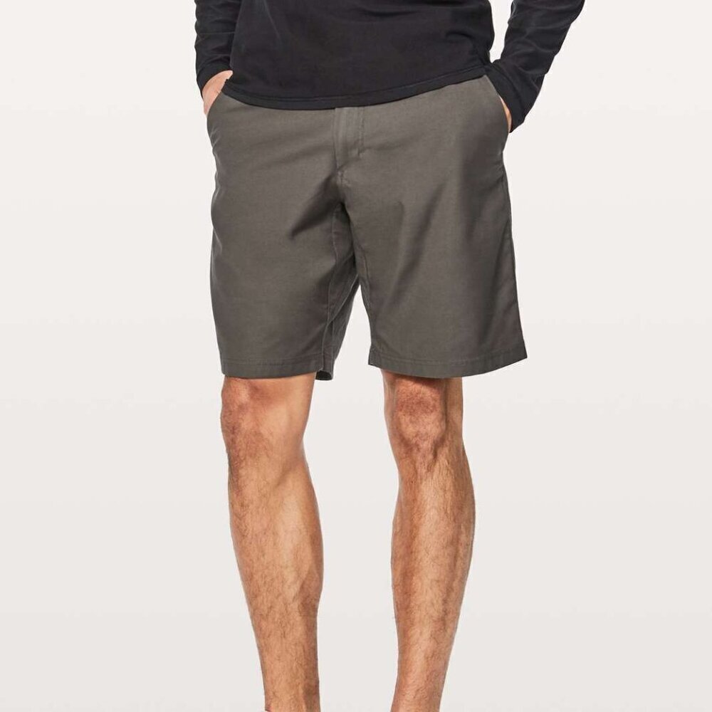 Lululemon Commission Short 9" Size 34